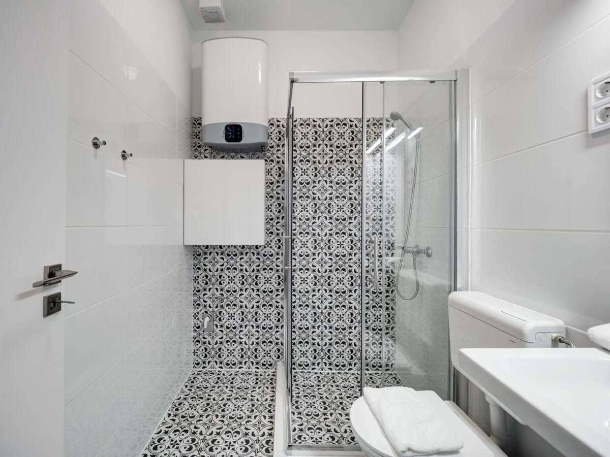 Cute Central Studio With Ac Budapest Luaran gambar